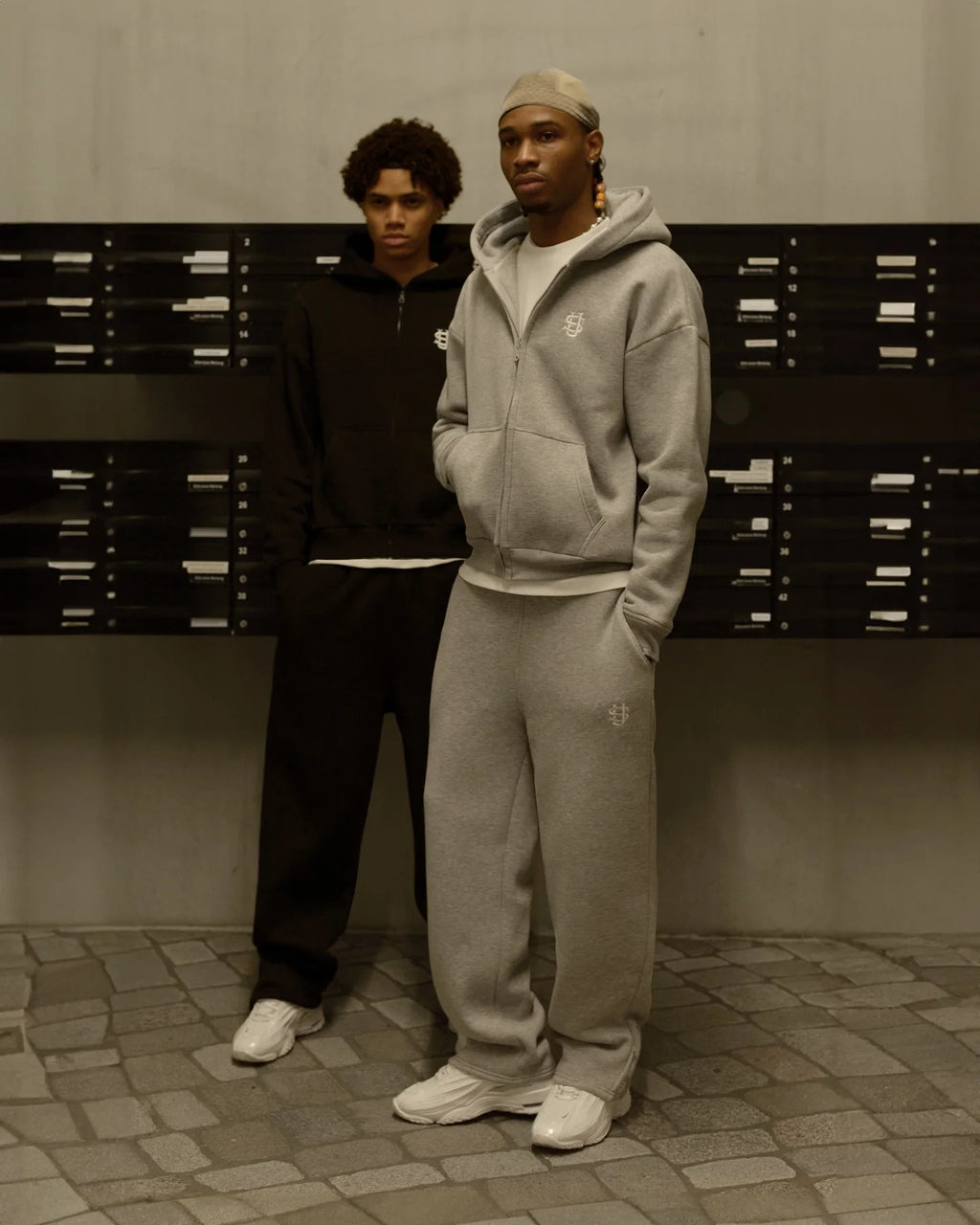 2025 Y2K Oversized Hoodie Zipper Embroidery Sweatshirt with Hood for Men and Women Harajuku Fashion Pants 2pcs Sets Sweatshirt